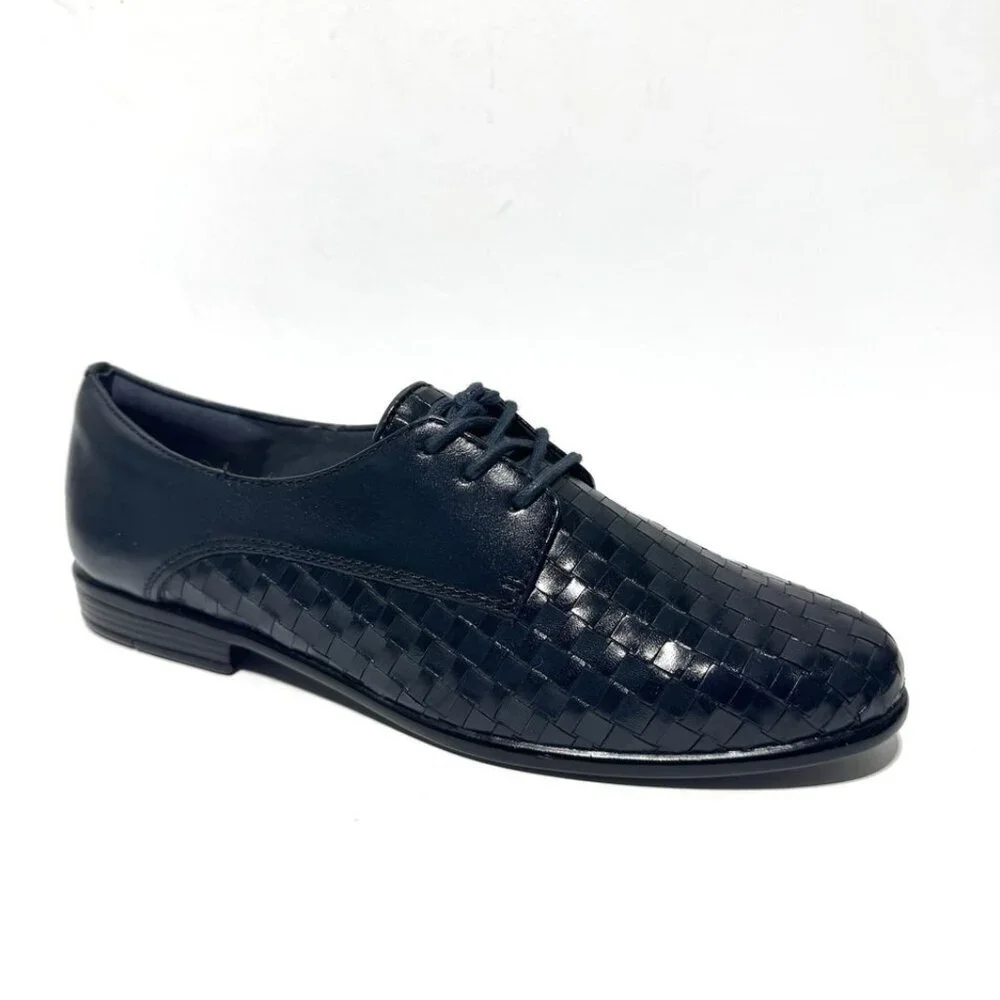 Trotters Womens Lizzie Flat Navy Size 6.5 Narrow